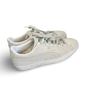 PUMA Suede Classic Sneakers size women 9 Men’s 7 Chalk White Fall Favorite EUC